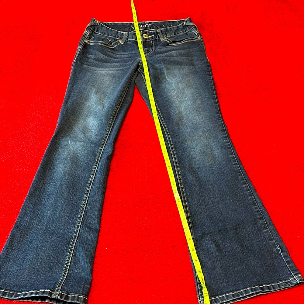 Vanity Fair boot cut jeans. Size 27 short